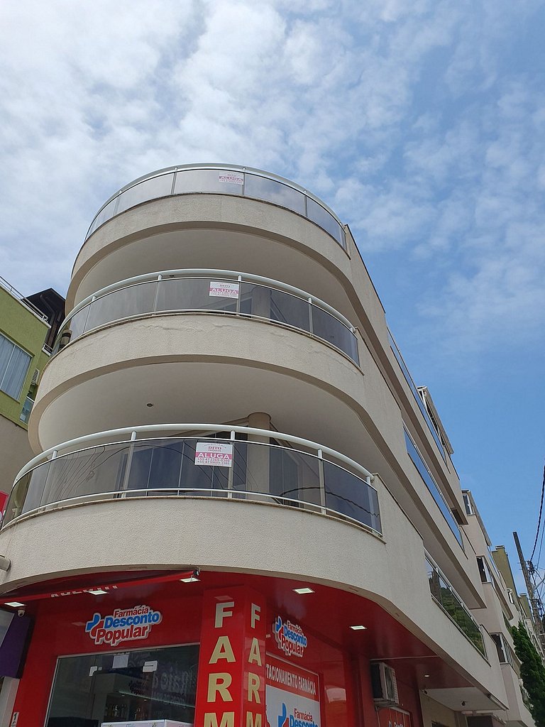 Apartamento no centro de Bombinhas - APTO101