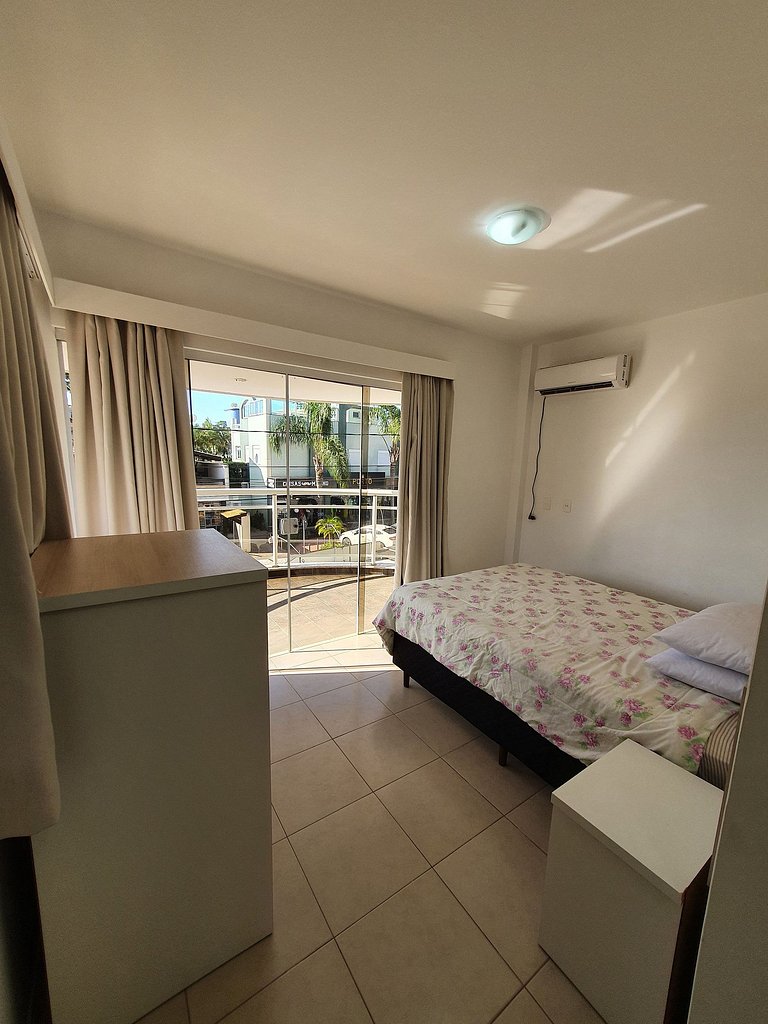 Apartamento no centro de Bombinhas - APTO101