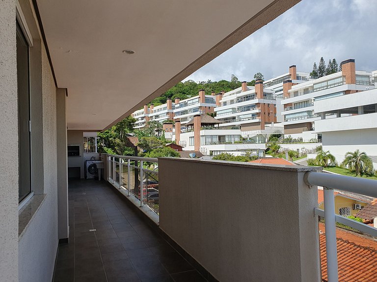 Apartamento no centro de Bombinhas - APTO201