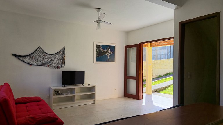 Casa em quatro ilhas - 50mts da praia