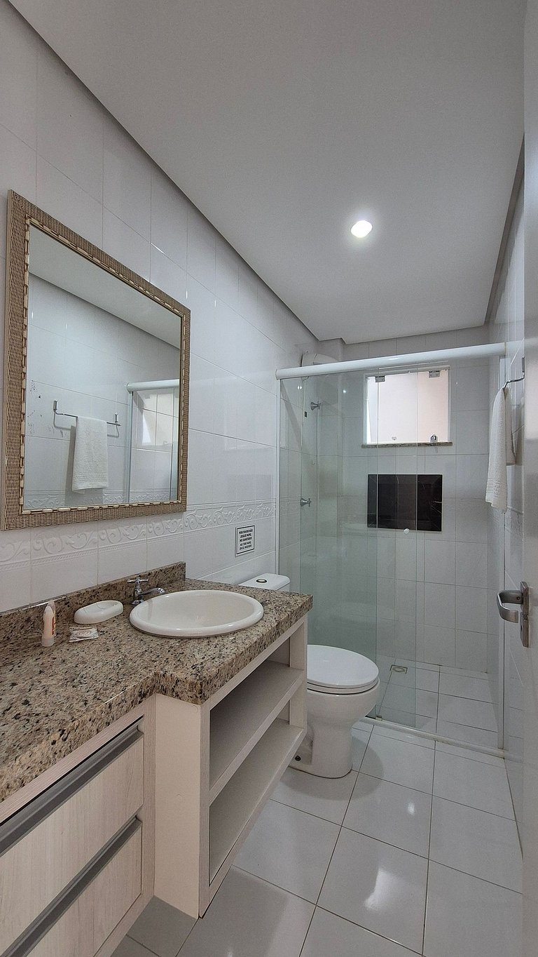 Apartamento no centro de Bombinhas - APTO103