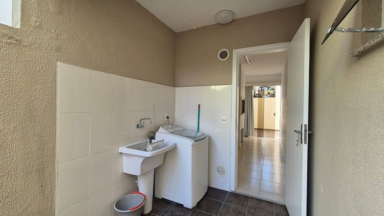 Apartamento no centro de Bombinhas - APTO103