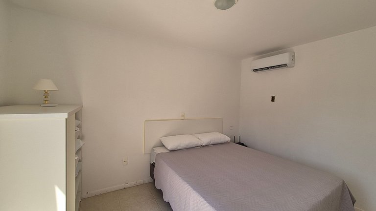 Apartamento no centro de Bombinhas - APTO303