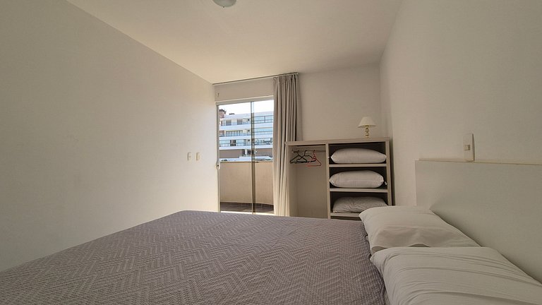 Apartamento no centro de Bombinhas - APTO303